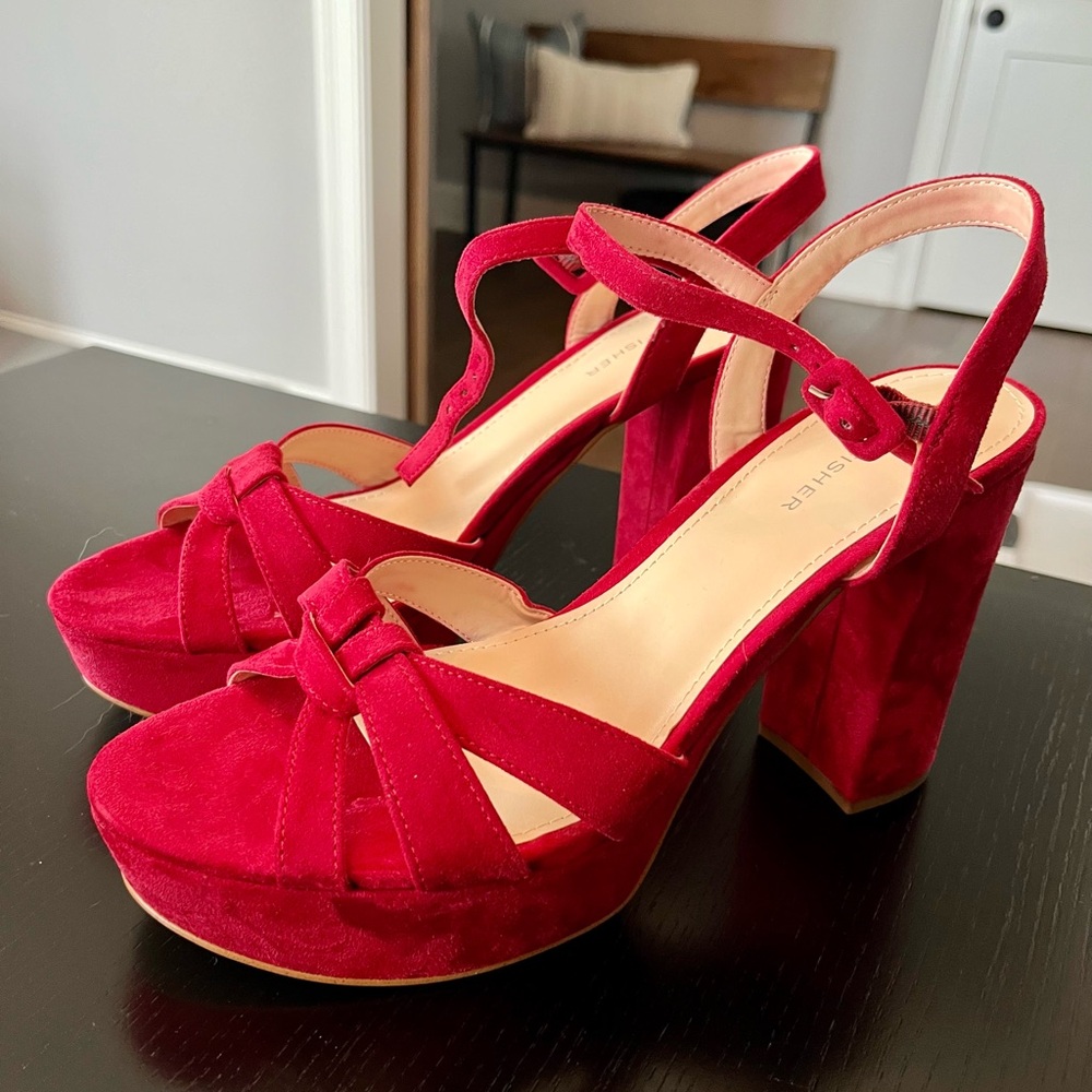 Marc Fisher platform heels